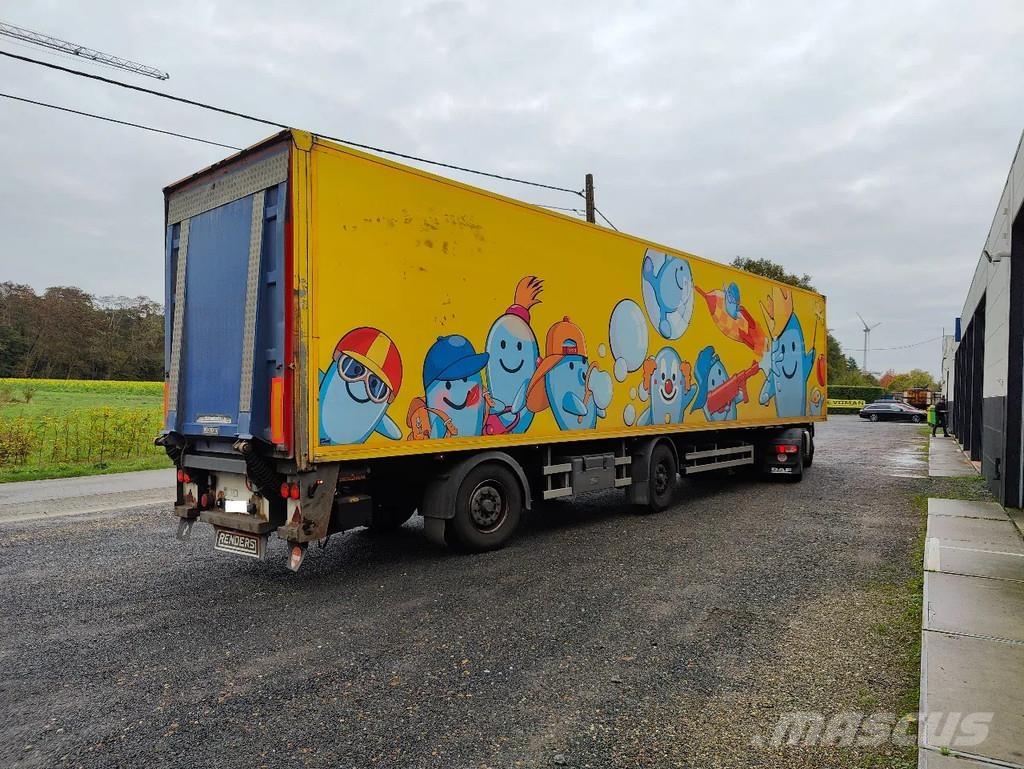 Renders X-Steering 半挂厢式车