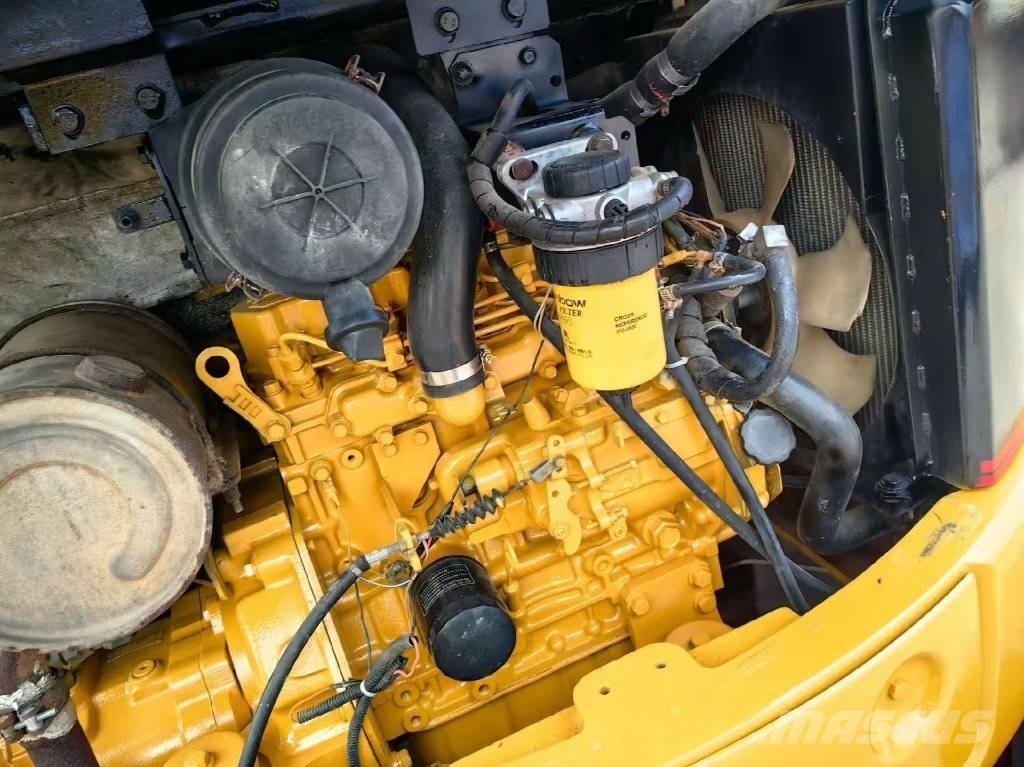 CAT 304 C 小型挖掘机