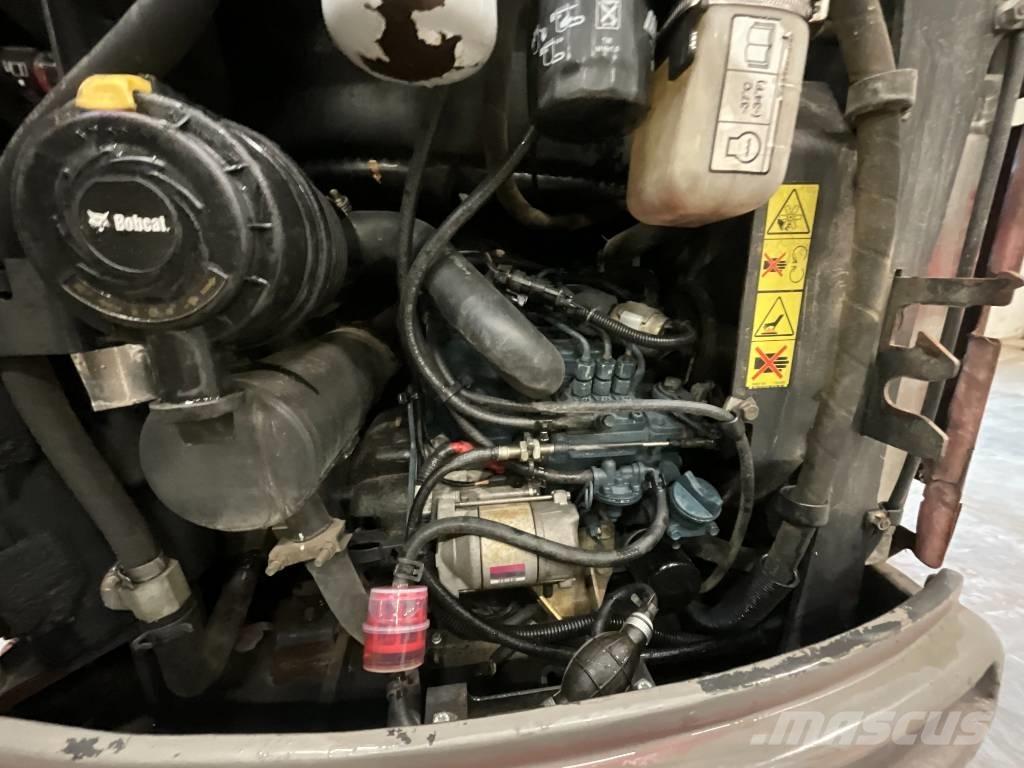 Bobcat E 17 小型挖掘机