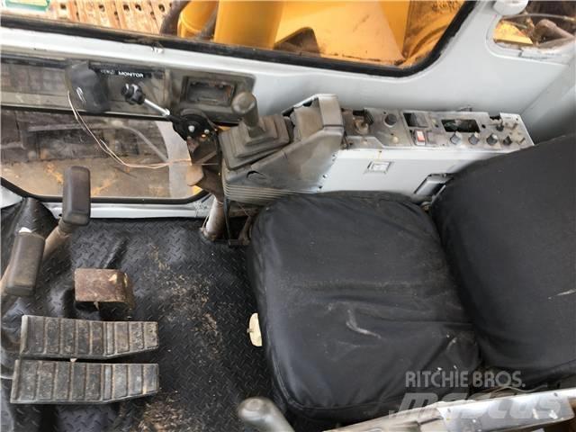 Sumitomo S280 履带挖掘机