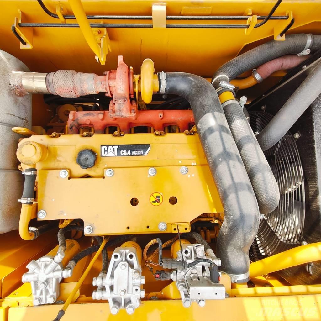 CAT 320D 履带挖掘机