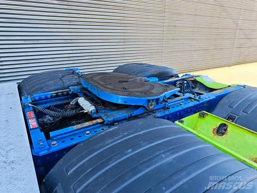Scania S650 6x4 牵引车