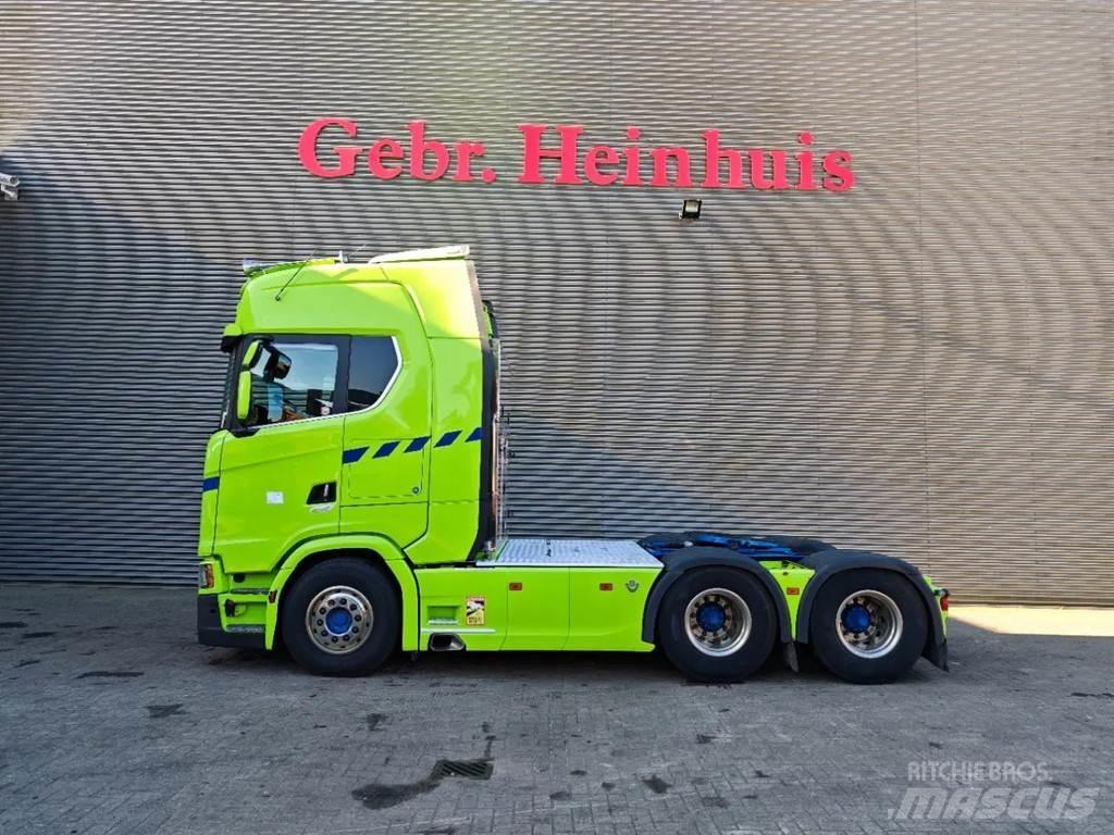 Scania S650 6x4 牵引车