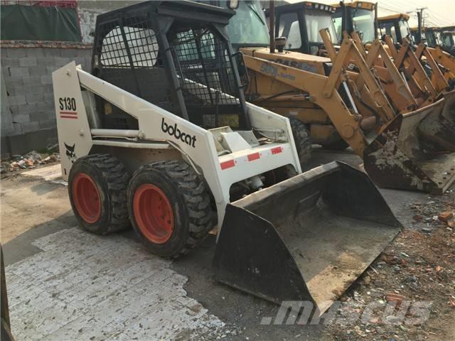 Bobcat S 130 滑移装载机