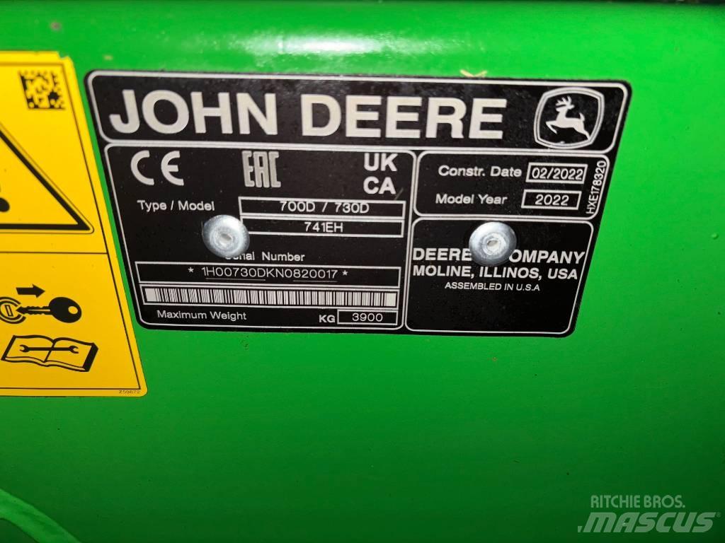John Deere T670I 4WD 联合收割机