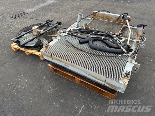Doosan DL 450-5 散热器