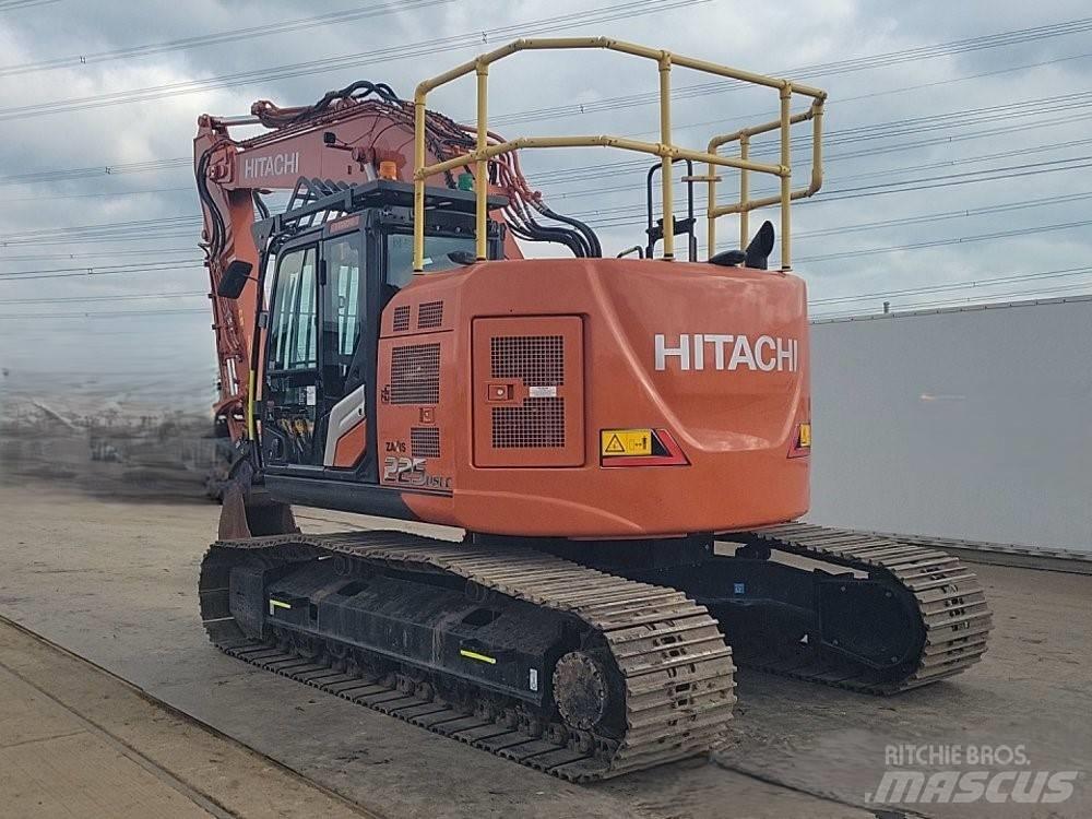 Hitachi ZX225USLC-7 履带挖掘机