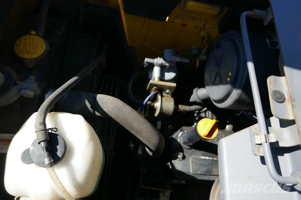 Komatsu D 21 P-8 履带式推土机