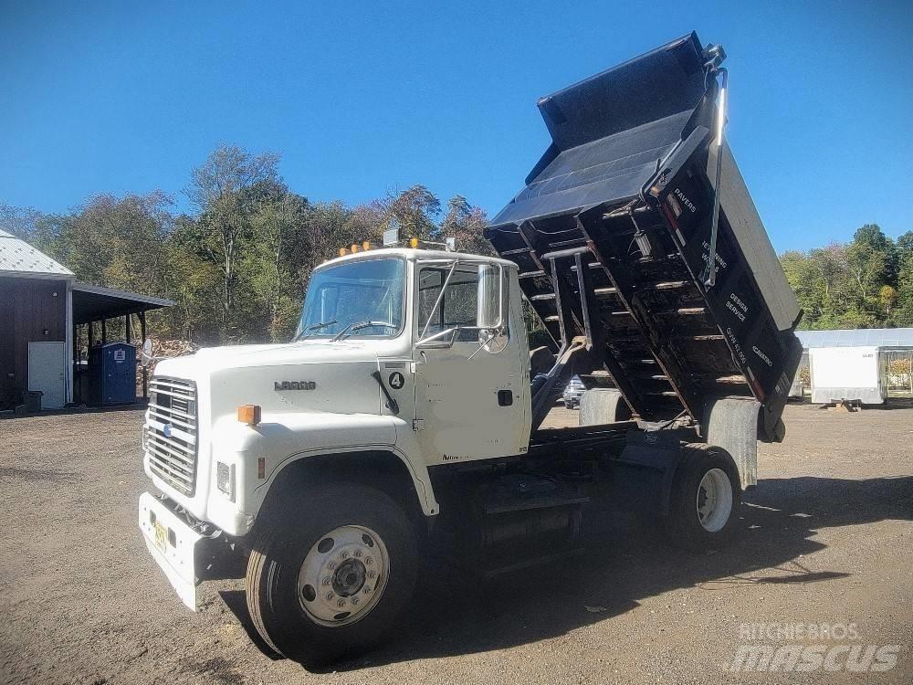 Ford L8000 自卸式货车