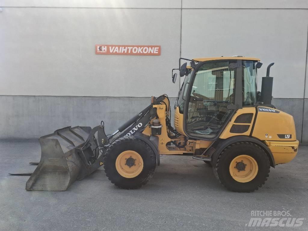 Volvo L 25 F-P 轮式装载机