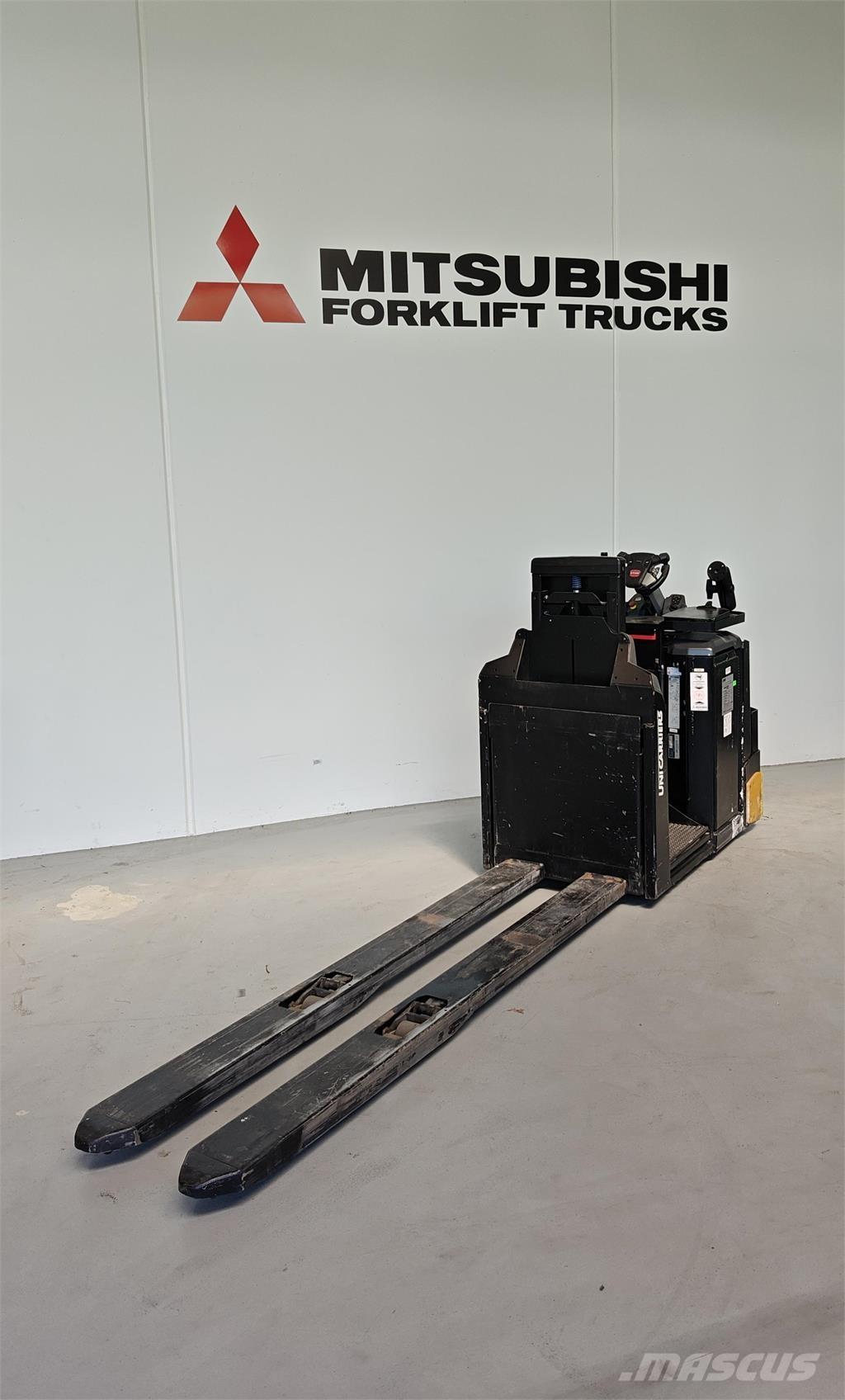 UniCarriers OLH250 低架装载机