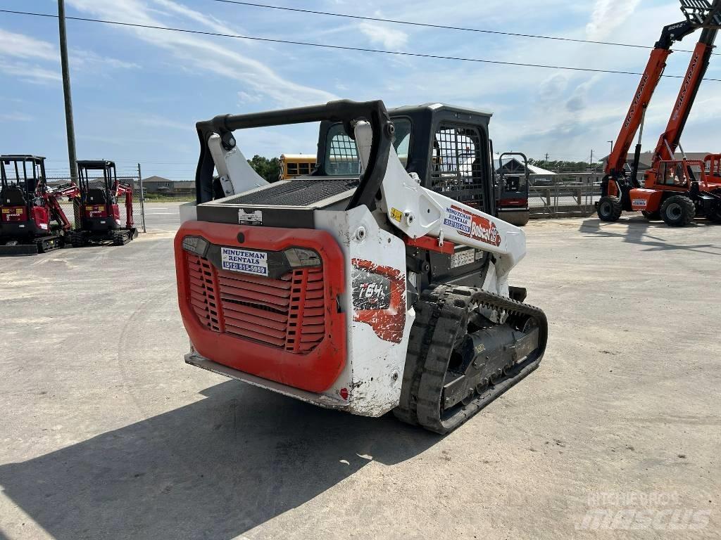 Bobcat T64 滑移装载机