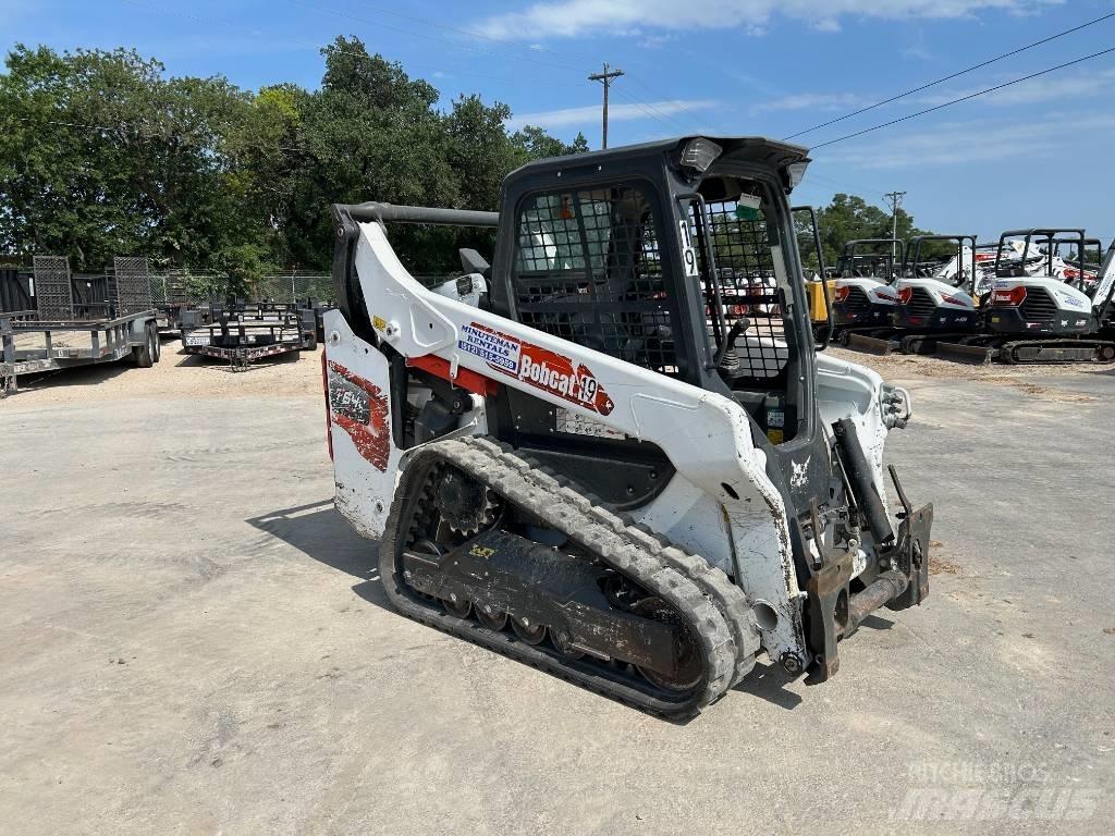 Bobcat T64 滑移装载机