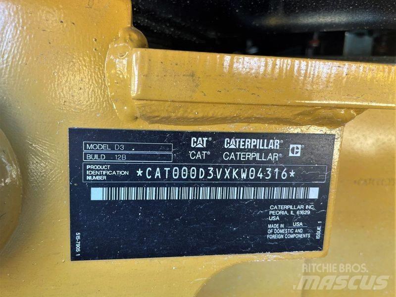 CAT D 3 履带式推土机