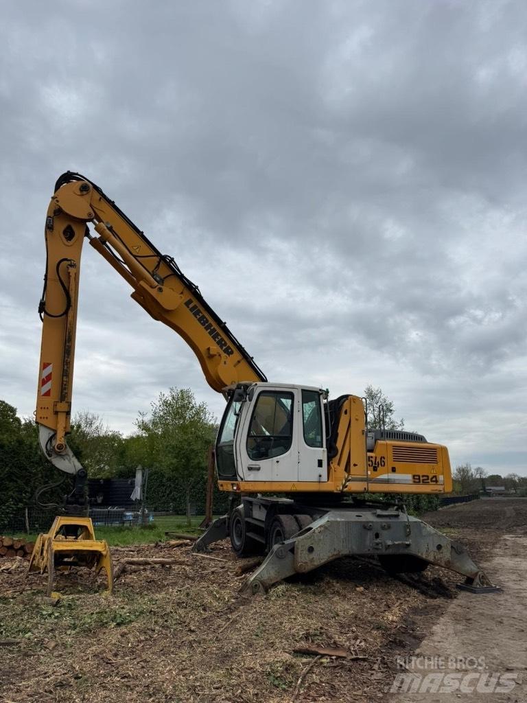 Liebherr 924 其他装载挖掘装置和配件