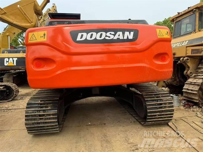 Doosan DX 225 LC 履带挖掘机