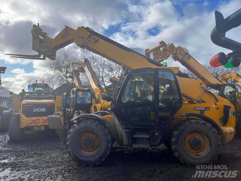 JCB 540-140 伸缩臂叉装车|叉装车