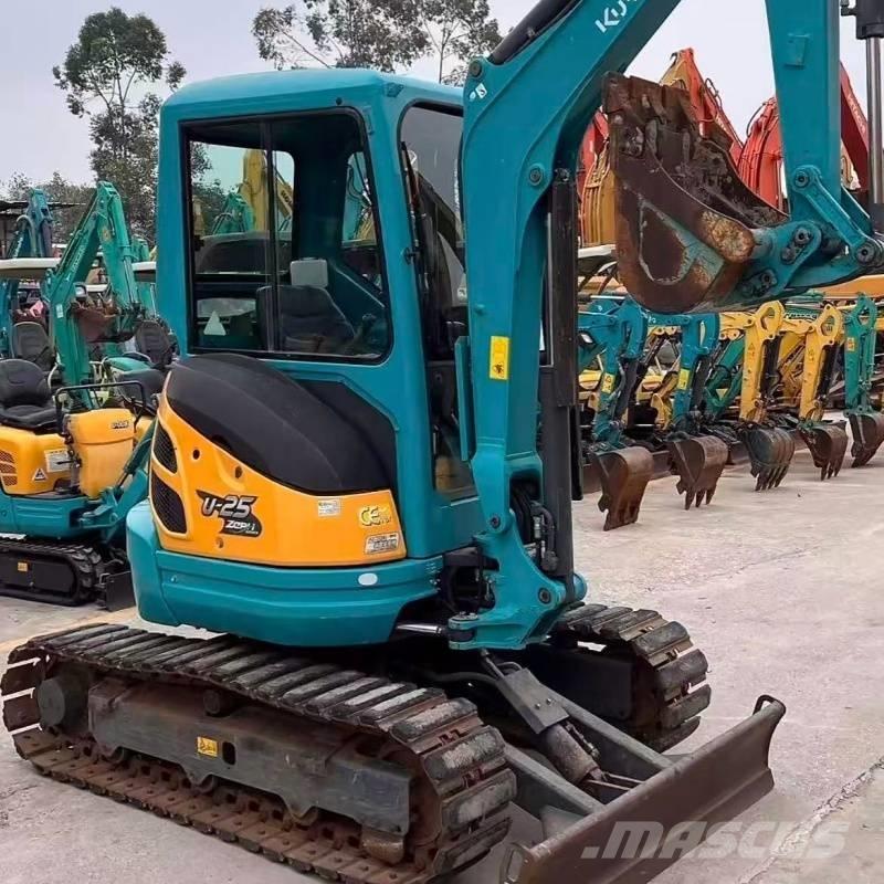 Kubota U 25 小型挖掘机