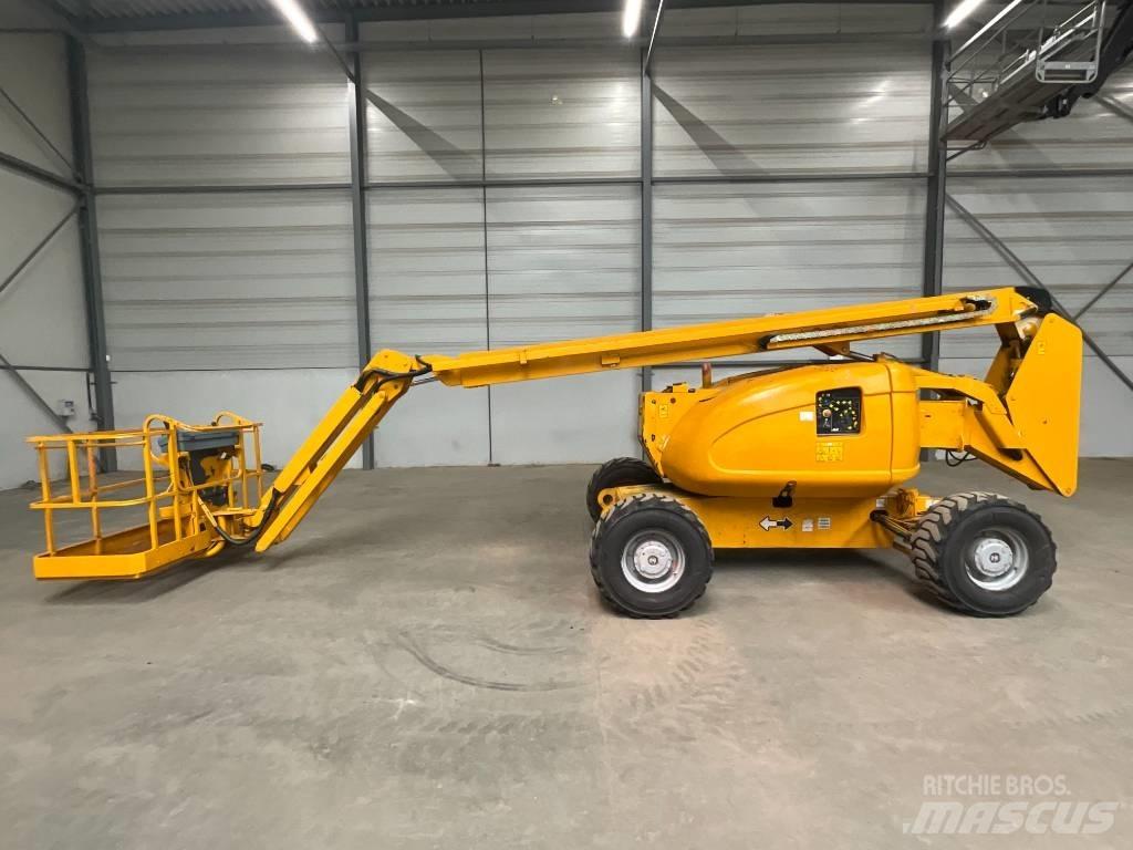 JLG 600 AJ 曲臂高空工作平台