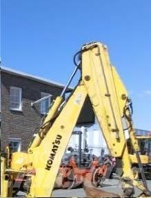Komatsu WB97 Lanças 底盘和悬架