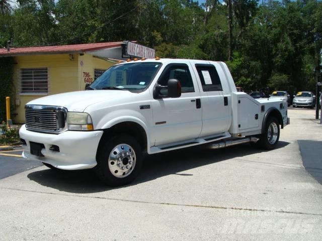 Ford F550 平板栏板货车