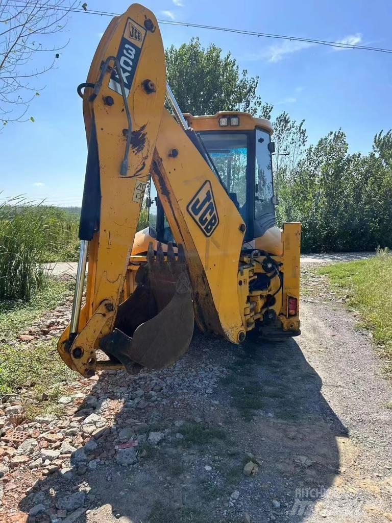 JCB 3 CX 反铲装载机