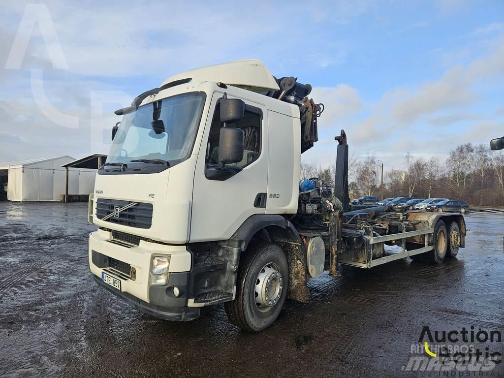 Volvo FE320 工程吊钩车
