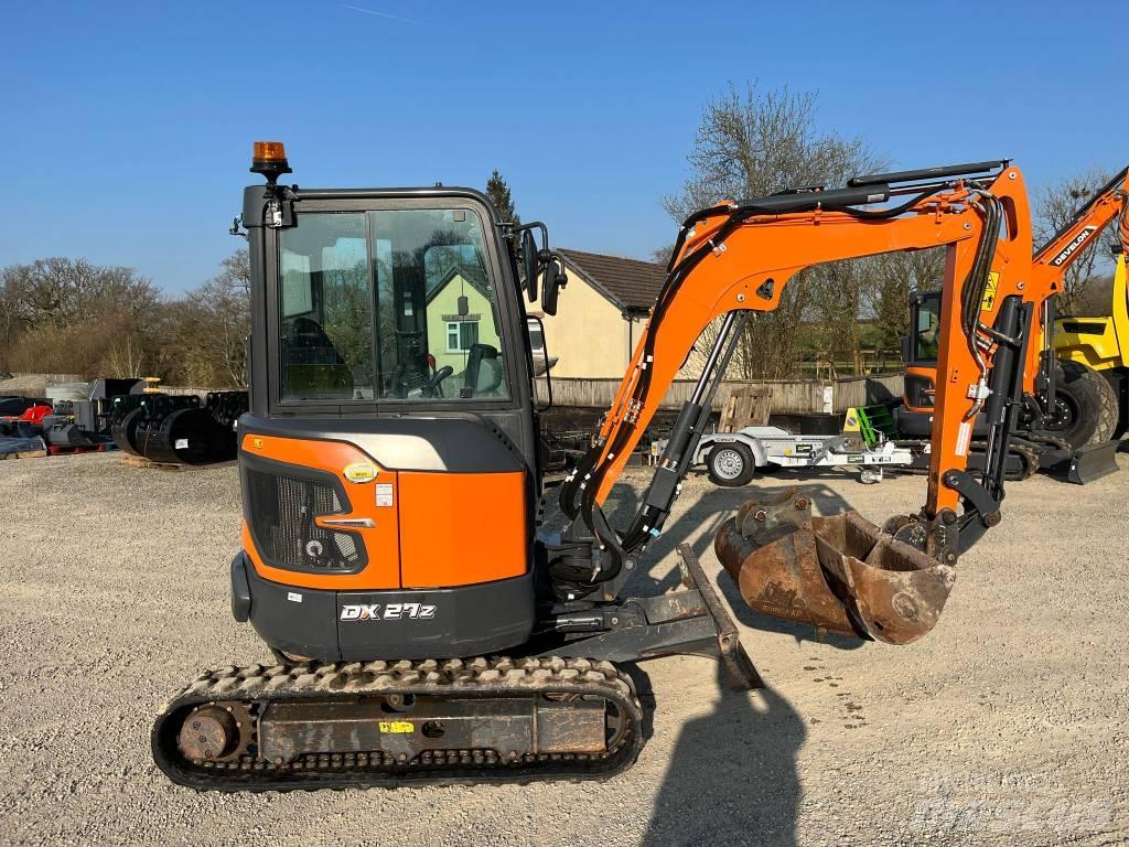Doosan DX27z-7 小型挖掘机
