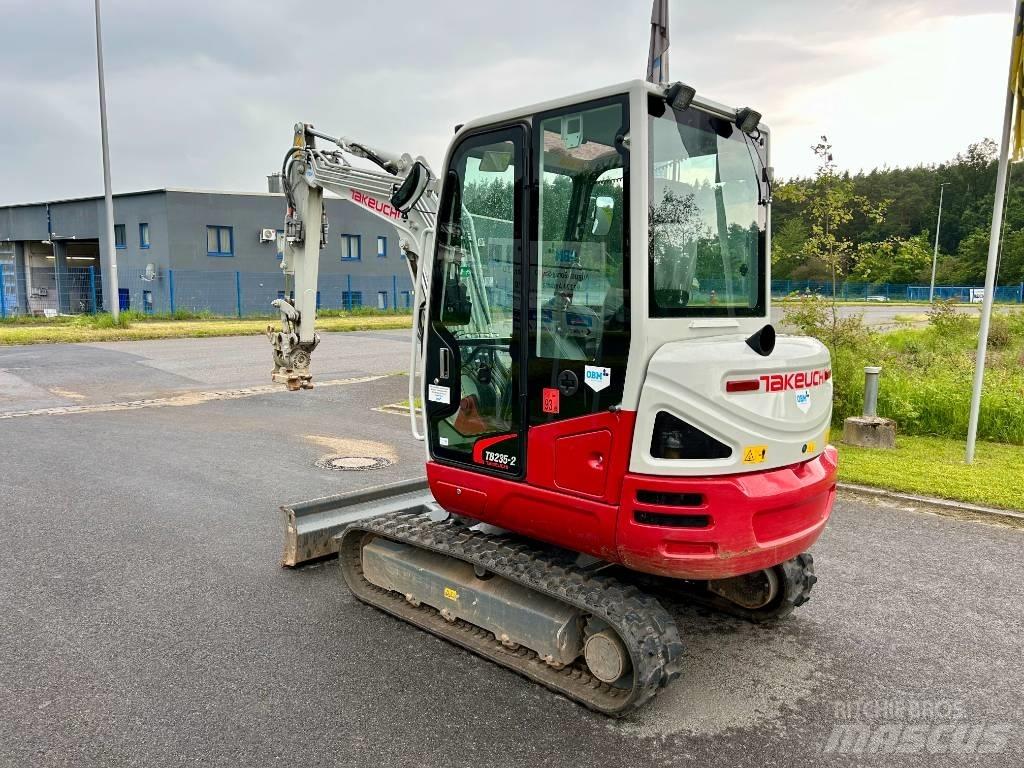 Takeuchi TB 235-2 V3 小型挖掘机