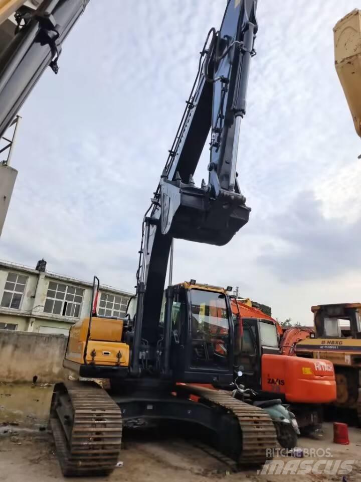 Hyundai 210w-9 轮式挖掘机