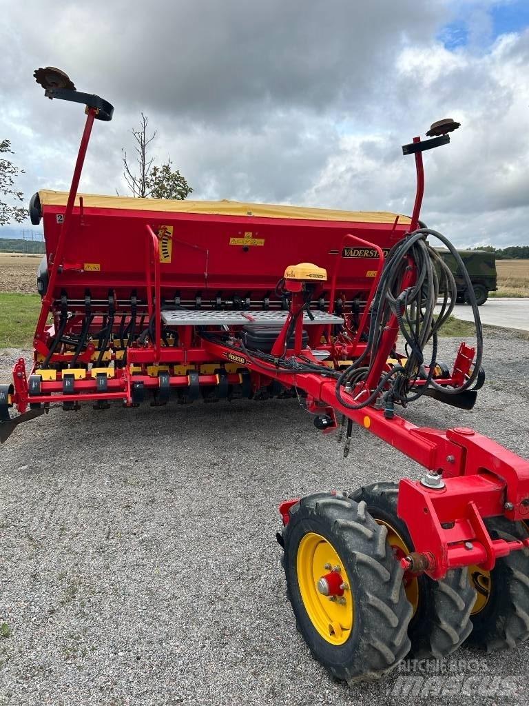 Väderstad Rapid400C 多功能条播机