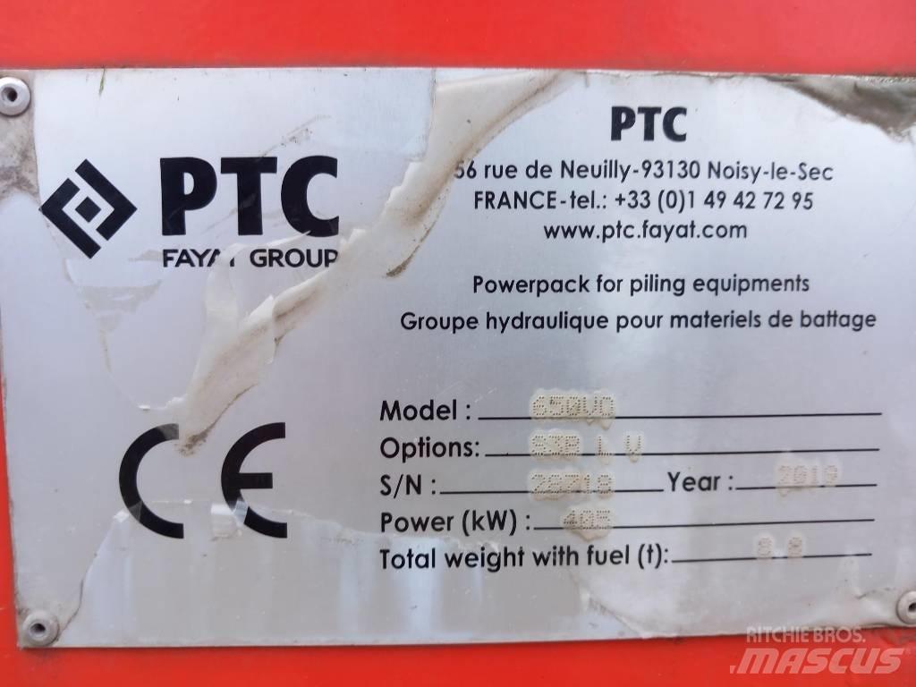  PTC 32HFV 振动打桩锤