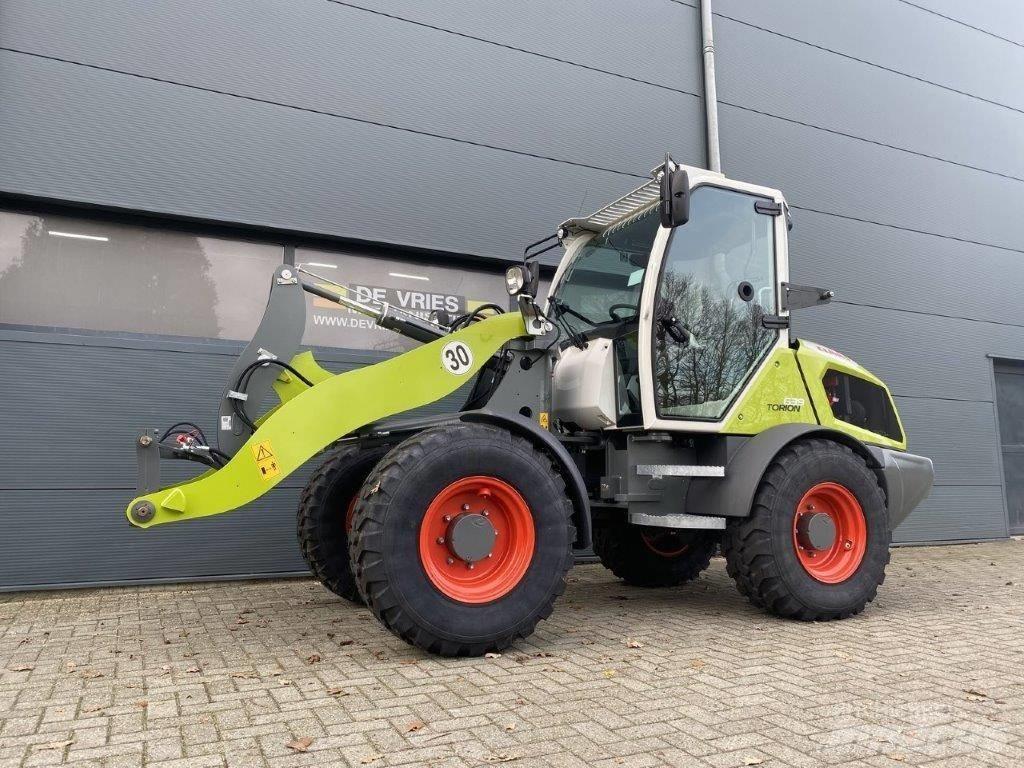 CLAAS Torion 639 多功能装载机