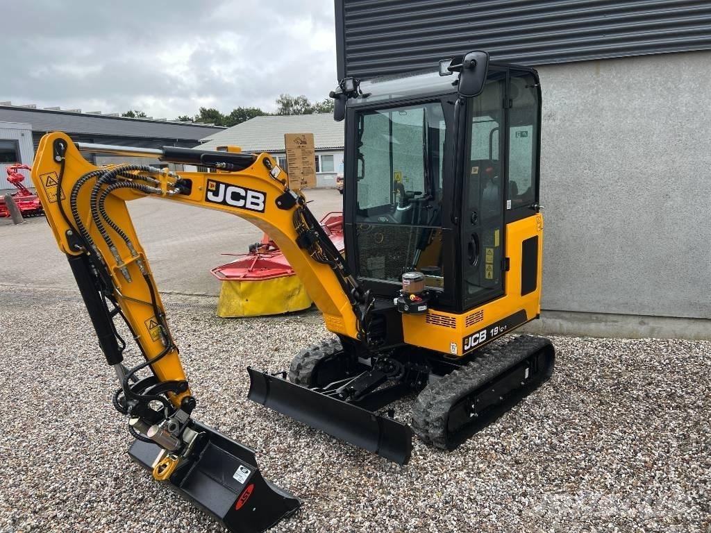 JCB 19 C-1 小型挖掘机