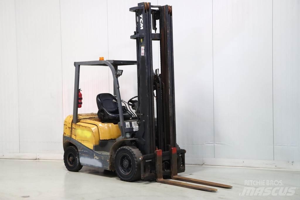 TCM FD25T3 柴油叉车