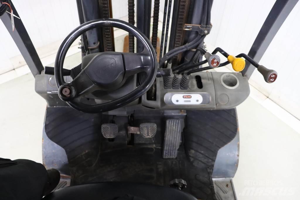 TCM FD25T3 柴油叉车