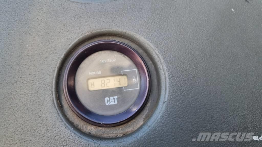 CAT 432d 反铲装载机