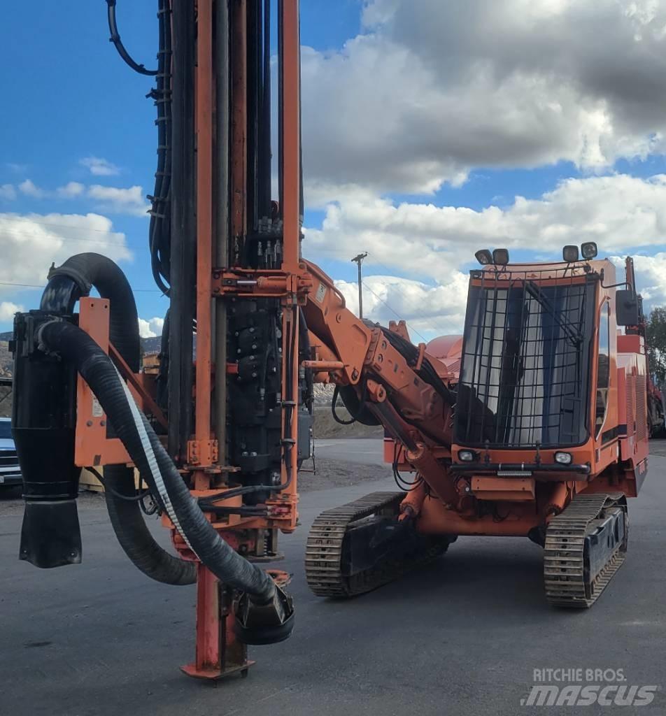 Sandvik DP 1500 钻孔机