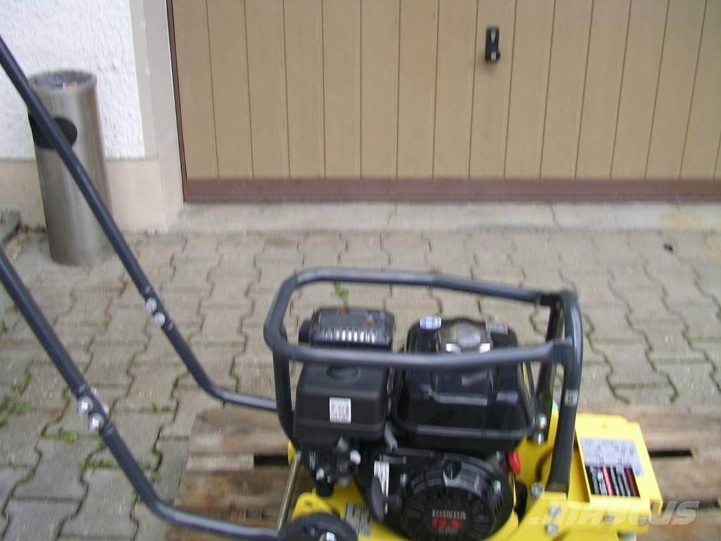 Bomag BVP 18/45 平板夯