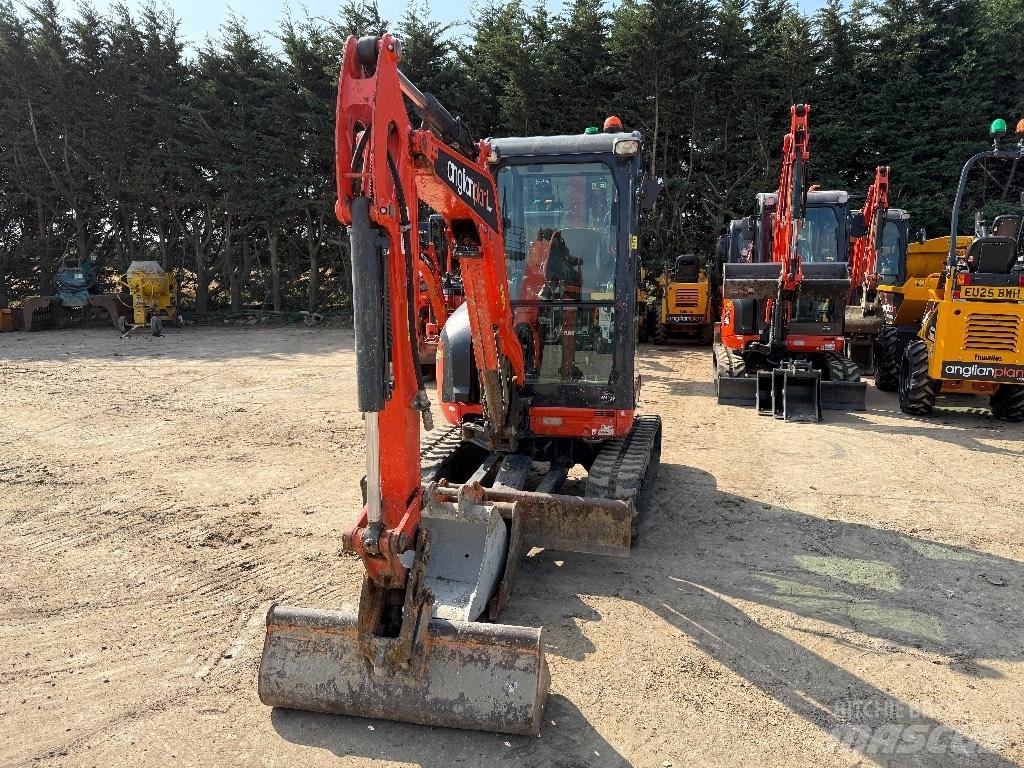 Kubota U 27-4 小型挖掘机