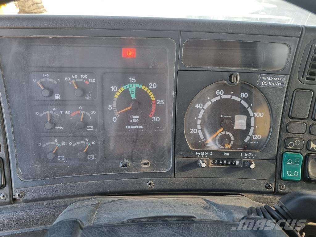 Scania P 94 GB 起重车