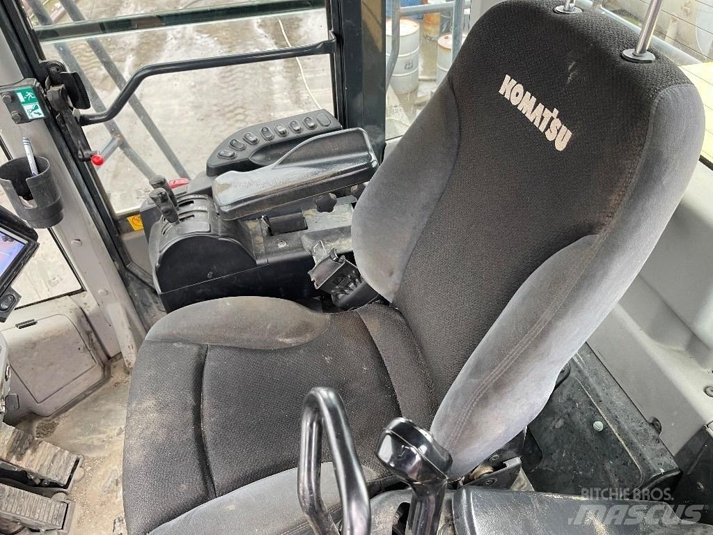 Komatsu WA500-8 轮式装载机