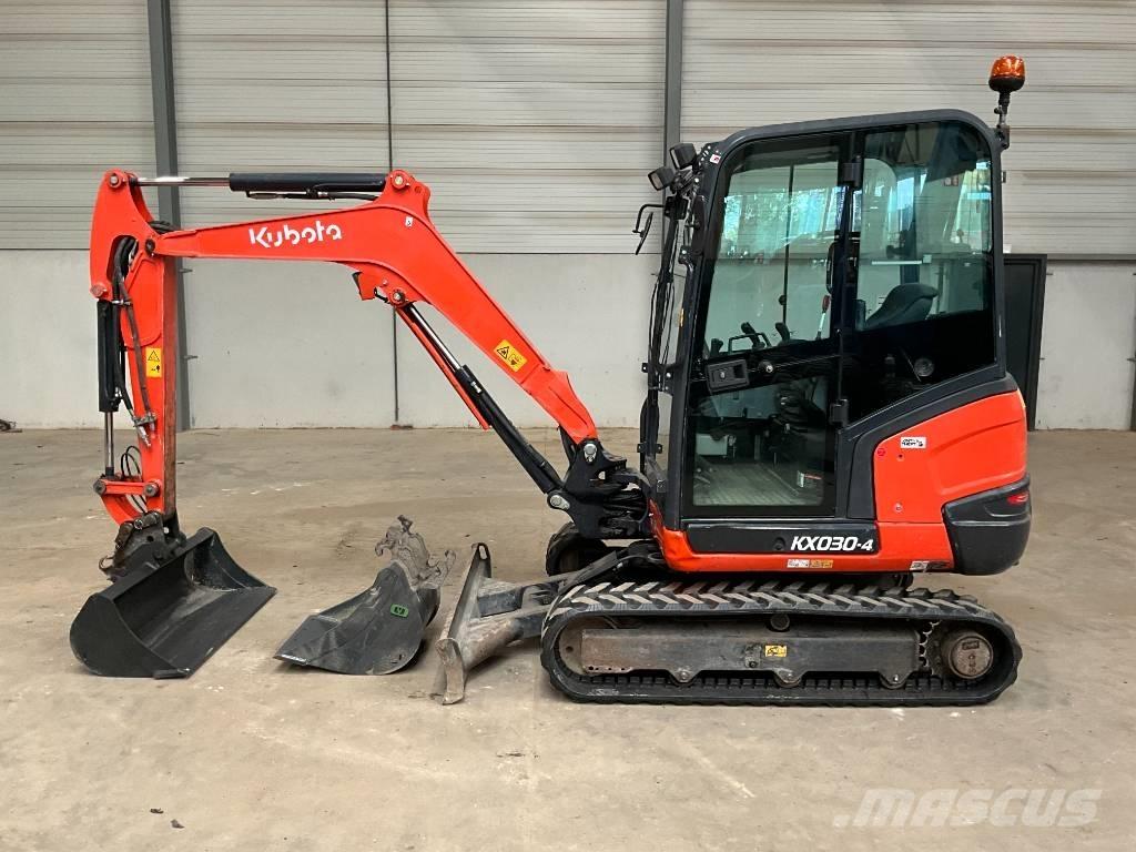 Kubota KX 030-4 HI 小型挖掘机