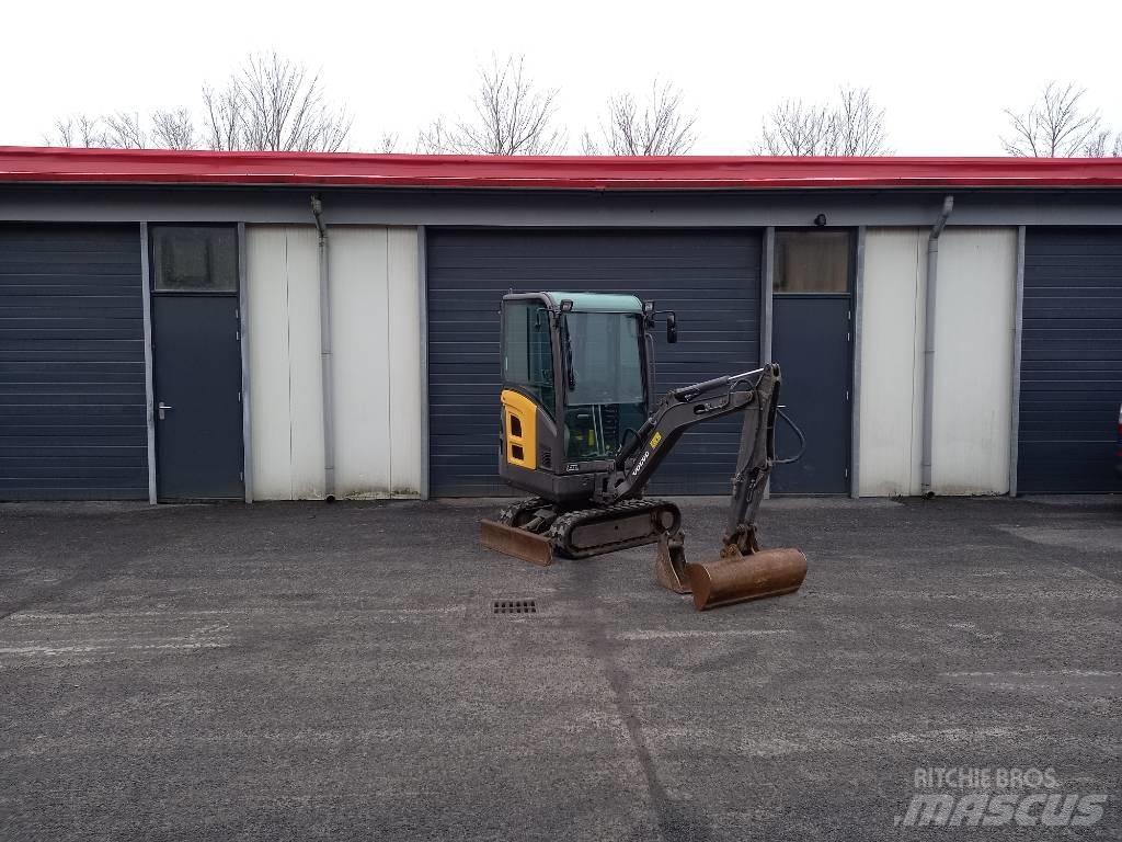 Volvo EC 15 小型挖掘机