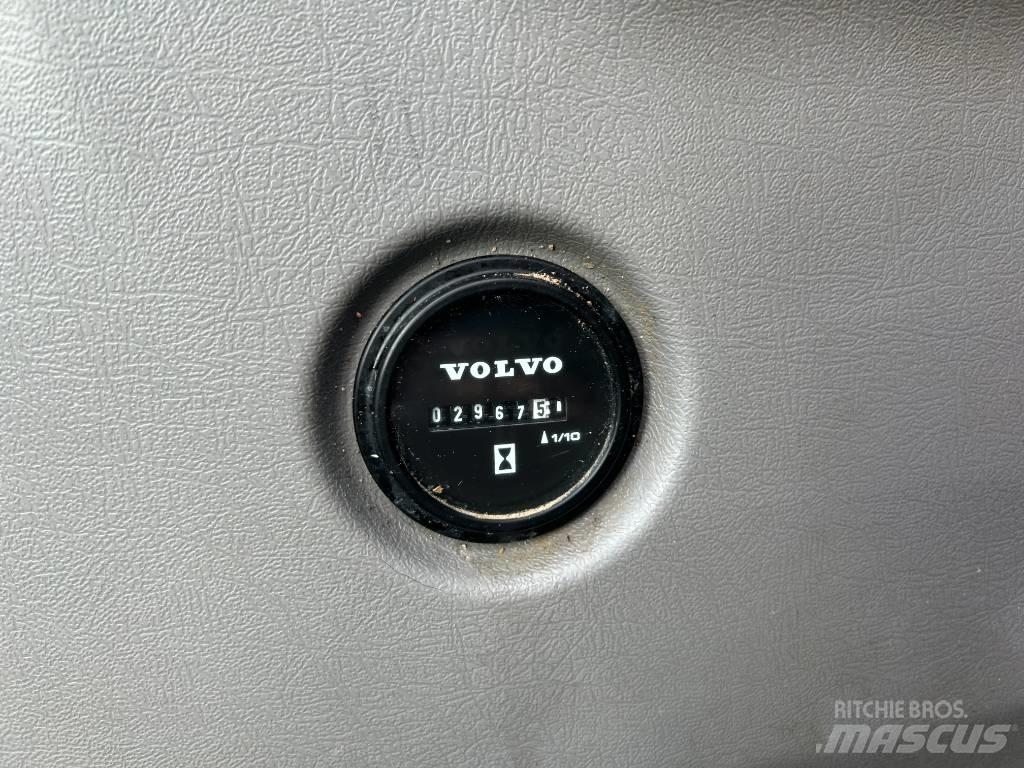 Volvo ECR58D 小型挖掘机