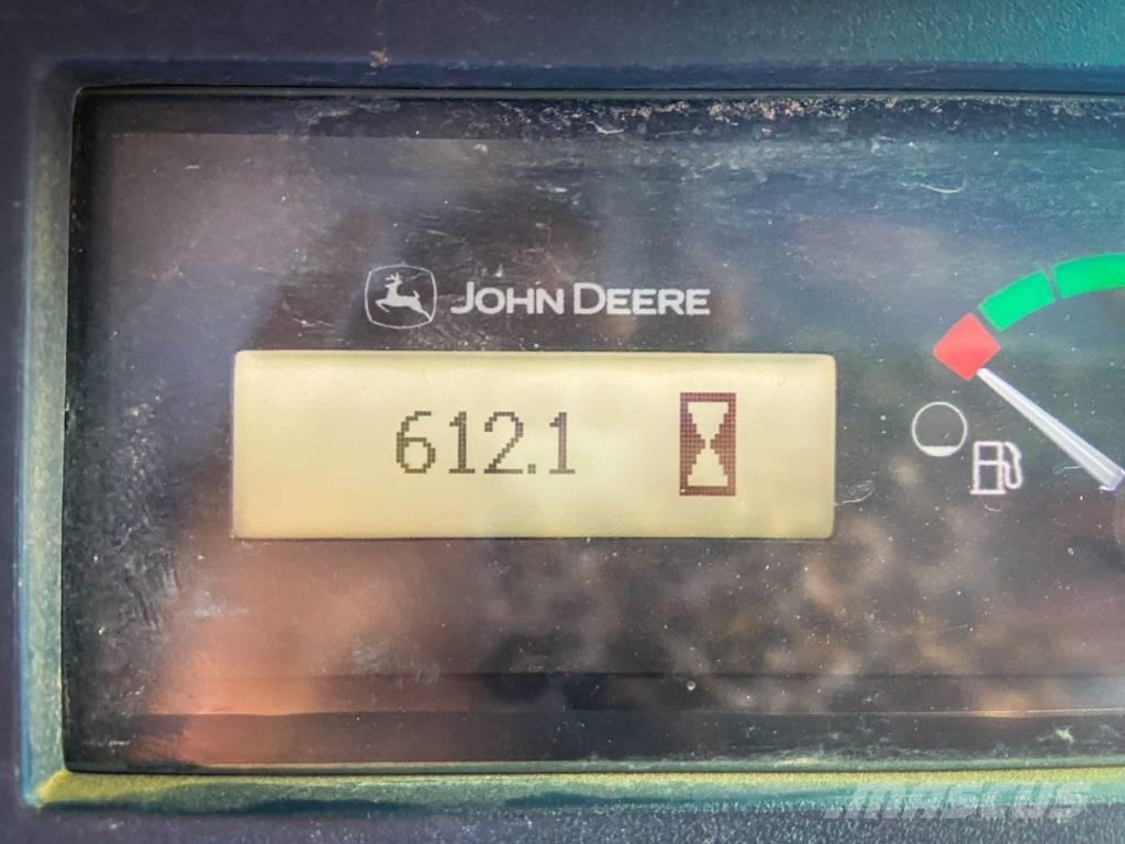 John Deere 323 E 滑移装载机