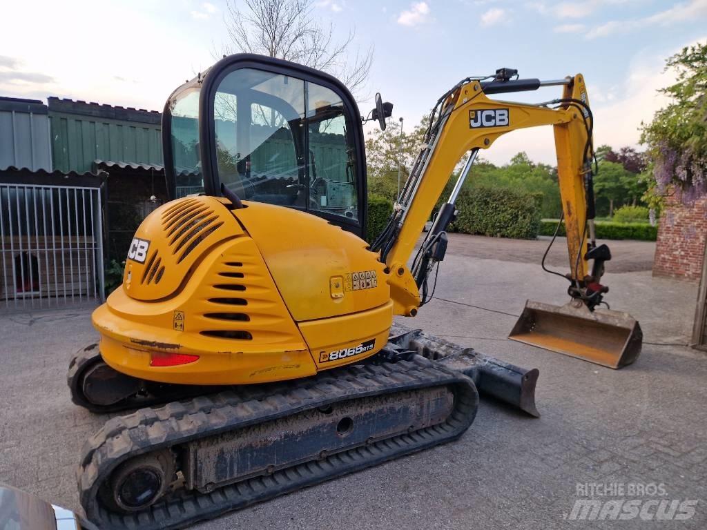 JCB 8065 RTS 小型挖掘机
