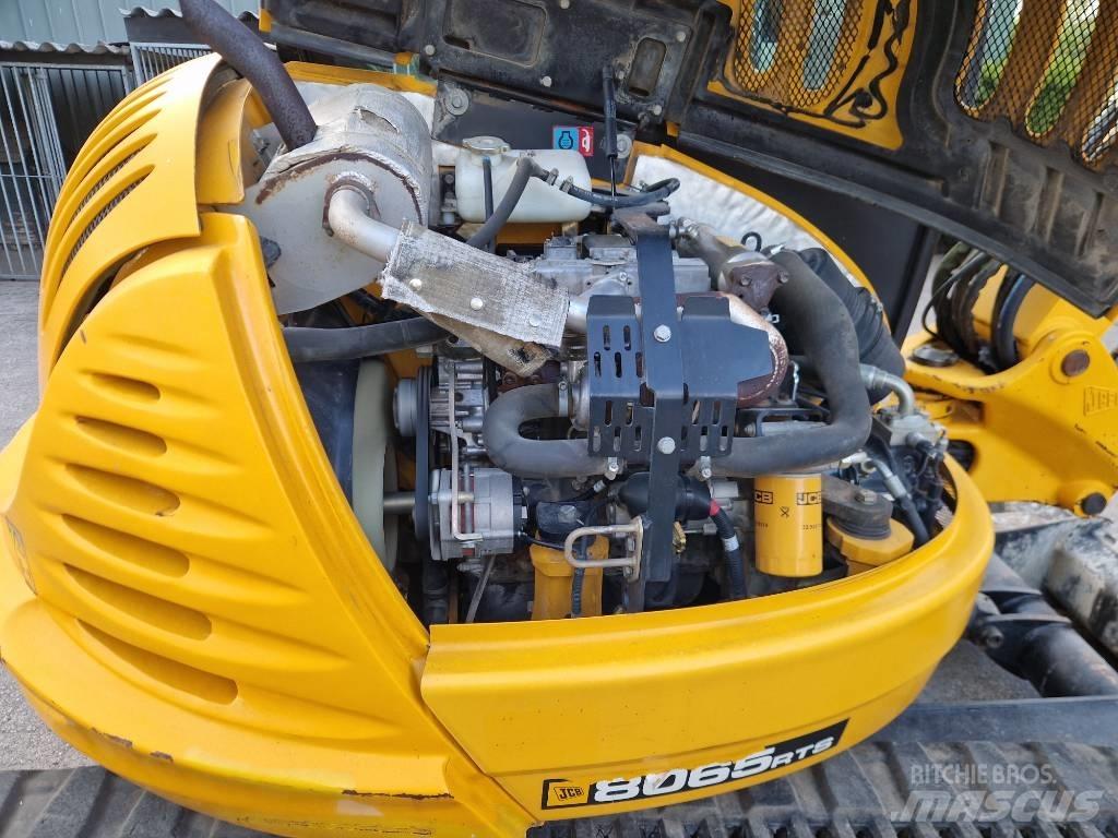 JCB 8065 RTS 小型挖掘机