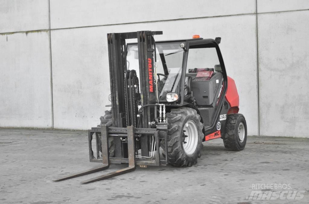 Manitou MC 30-4 柴油叉车