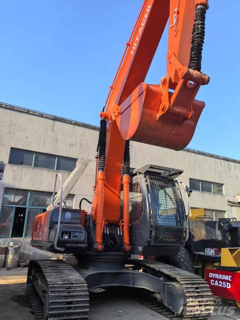 Hitachi ZX 240-3 履带挖掘机